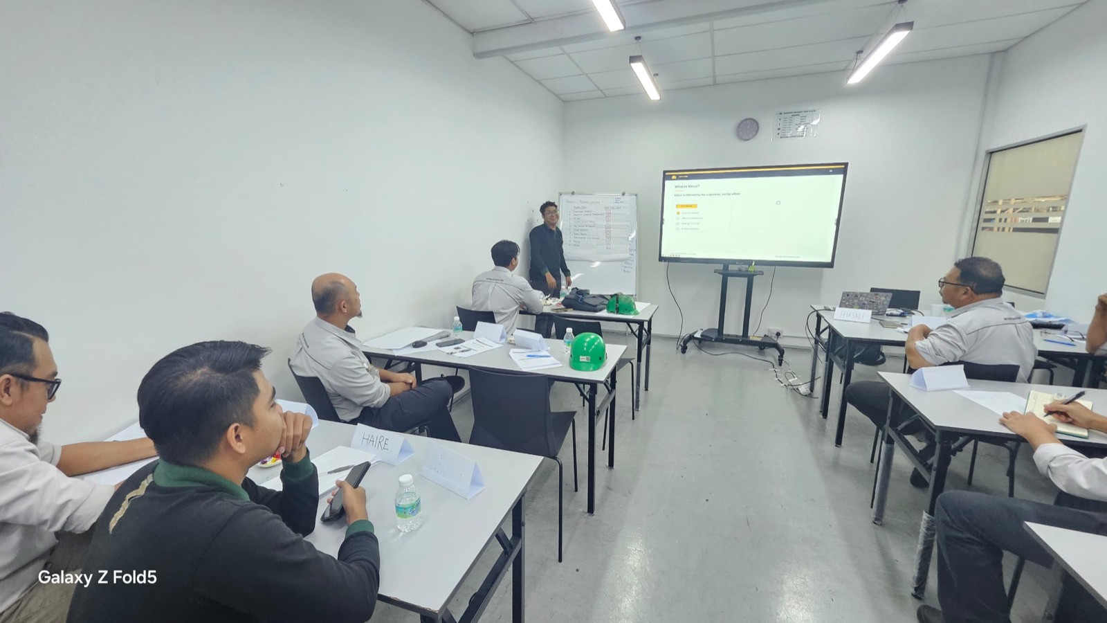 Training room briefing with Pesaka Nuri participants