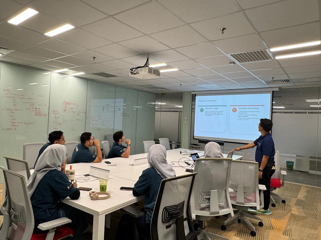 Table coaching session with Petronas Carigali PSM team members during Kaizen training
