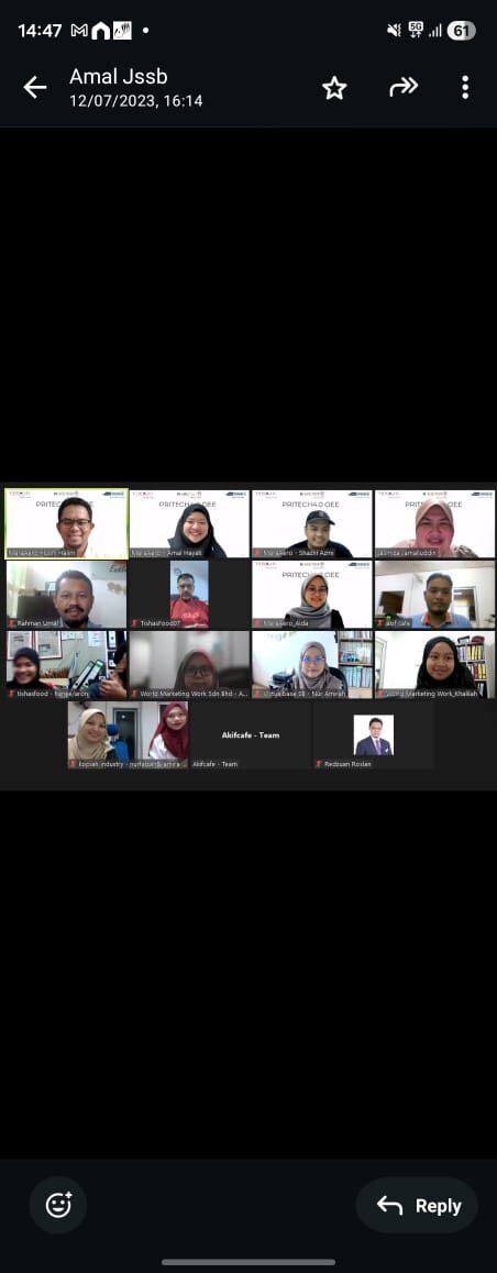 Online manufacturing training participant screen with remote attendees