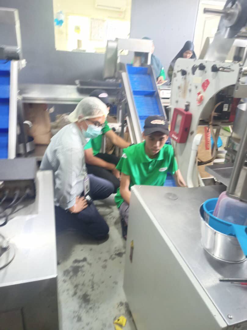 Shop floor coaching around machine operation and manufacturing losses